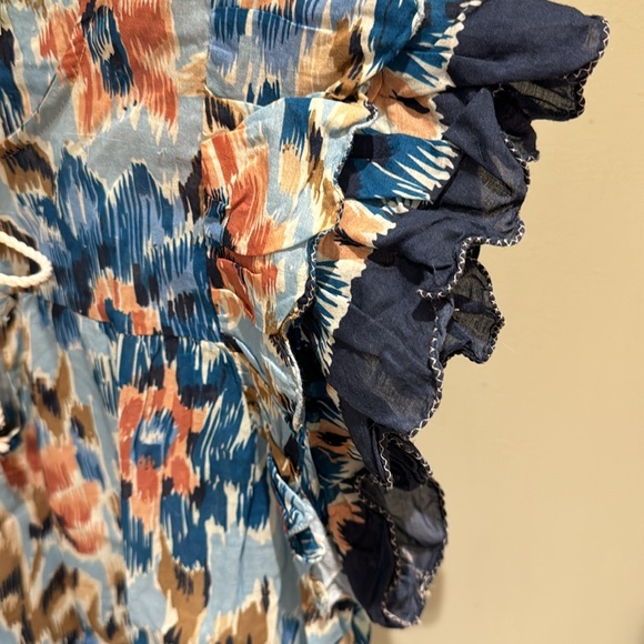 House of Harlow ruffle sleeve blouse with tie front EUC - Picture 3 of 6